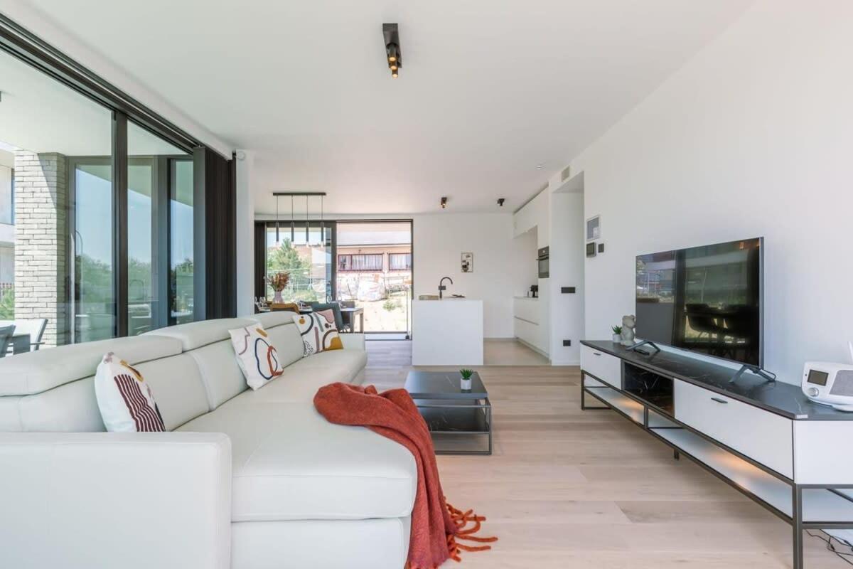 New, Luxurious And Modern Apartment With Private Parking Koksijde Eksteriør bilde