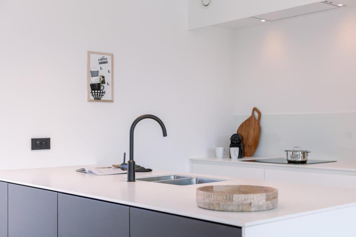 New, Luxurious And Modern Apartment With Private Parking Koksijde Eksteriør bilde