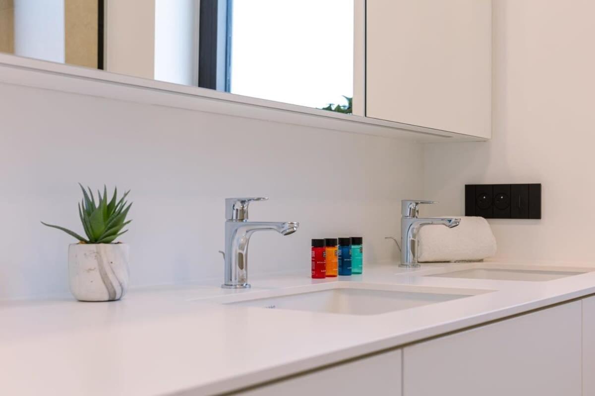 New, Luxurious And Modern Apartment With Private Parking Koksijde Eksteriør bilde